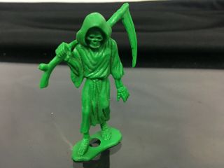 Vintage 1960s Mpc 2.  5 " Plastic Halloween Monster Figure Grim Reaper - Green