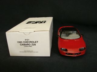 AMT ERTL 1993 Camaro Z28 Promo Model Car Torch Red 6121 4