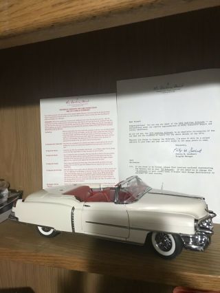 Danbury 1953 Cadillac Eldorado 1:16 Diecast Car