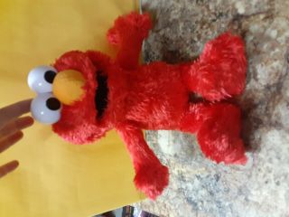 Hasbro 2016 Sesame Street Tickle Me Elmo 15 " Talking Laughing Plush Doll Toy