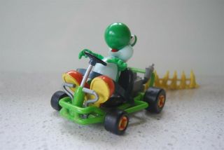 Nintendo 64 Mario Kart 64 Pull Back Action Figure Toy Biz 1999 - Yoshi