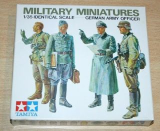 35 - 110 Tamiya 1/35th Scale Wwii German Army Officers Plastic Model Kit