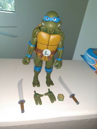 Neca Leonardo Loose/new Tmnt Ninja Turtle Figure With Accessories