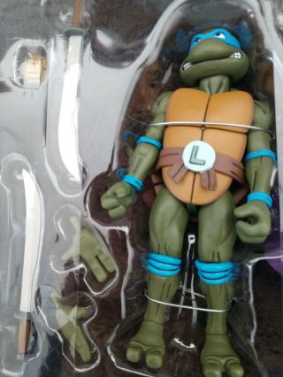 NECA Leonardo Loose/New TMNT Ninja Turtle Figure with Accessories 2