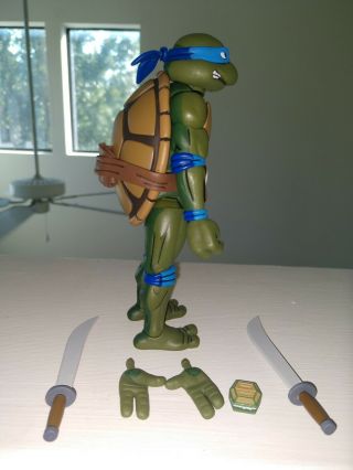 NECA Leonardo Loose/New TMNT Ninja Turtle Figure with Accessories 6