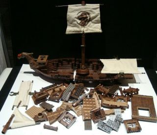 Mega Bloks Blocks Man O War Pirate Ship Dragon Incomplete Replacement Piece 9895