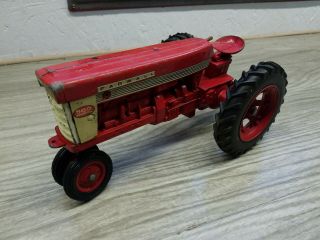 INTERNATIONAL 560 TRACTOR ERTL ESKA Vintage Farm Toy FARMALL IH 3