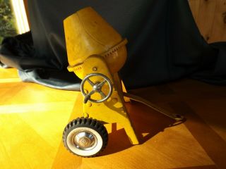 Nylint Ford Toy Cement Mixer - Vintage 3