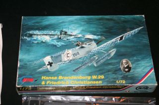 Mpm 1/72 Model Airplane - Hansa Brandenburg W.  29 & Friedrich Christiansen 72058