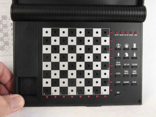 Radio Shack Portable Sensory Chess Computer 1650L,  Endorsed by Garry Kasparov 4