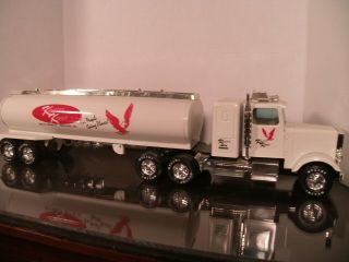 Nylint Kellett ' s Korner 315 Trans Tanker 2