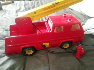 Vintage Tonka Snorkel Fire Engine With Bucket Hose And Hydrant