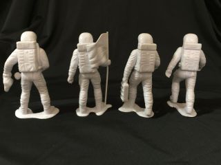 Vintage 1970 ' s Set of 4 Louis Marx Apollo Astronauts 5.  5 