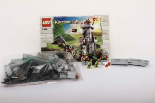 Lego Castle Kingdoms Set 7948 - 1 Outpost Attack 100 Complete,  Instructions