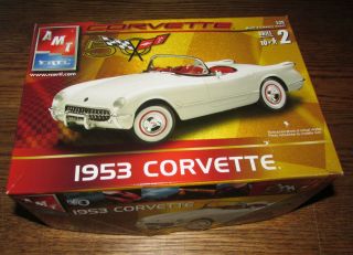 Amt 1/25 Scale 1953 Chevrolet Corvette Model Kit