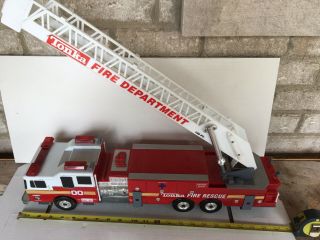 Tonka Fire Truck With 1.  5 Ft Ladder - Battery Operated - Fire Department Truck