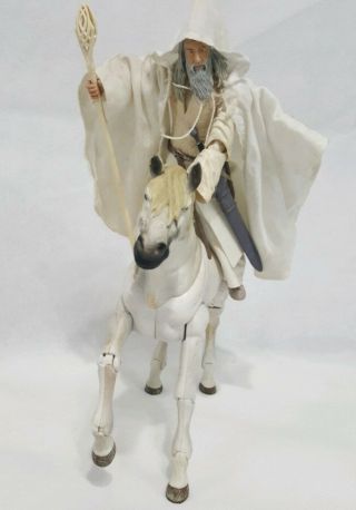 Lotr: The Two Towers,  Deluxe Horse & Rider Set - Gandalf & Shadowfax Cloth Robes