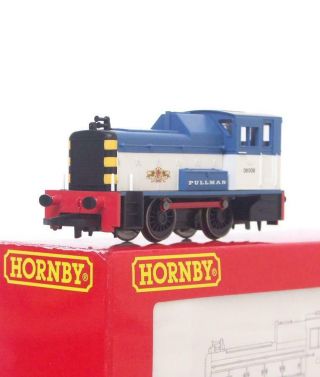 Hornby R2783 Oo Gauge - Br Pullman Livery Class 06 Diesel Shunting Locomotive