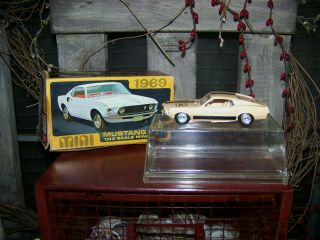 Amt 1969 Mustang 1/43 Scale Mini Kit - Model Car With Box & Display C
