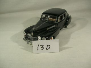 Danbury 1:24 1941 Cadillac Fleetwood 60 Special - Black -