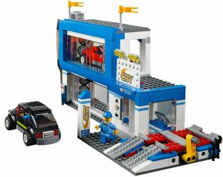 Lego Auto Dealership And Repair Shop - - Car Service Center - 60097 City Square