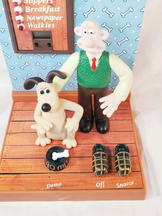 Rare Wallace And Gromit Talking Alarm Clock Collectible Figure Statue