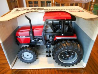 Ertl 1:16 Case International 3294 Tractor W/front Wheel Drive,  601,  Displayed