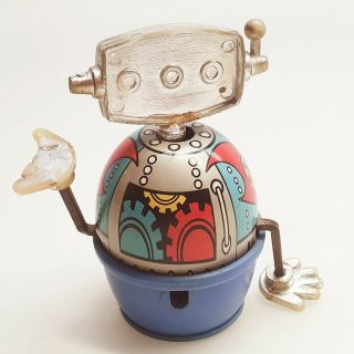 ANGRY EGG ROBOT wind UP clockwork tin space robot toy lithography 1970 ' s vintage 3