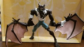 Legends Of The Dark Knight Man Bat - Hasbro Dc