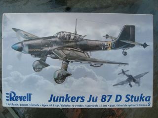 Revell 1/48 Junkers Ju - 87d Stuka Dive - Bomber 85 - 5250