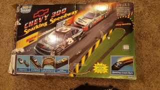 Mr1 Marchon Chevy 300 Sparking Speedway Slot Car Track Race Set