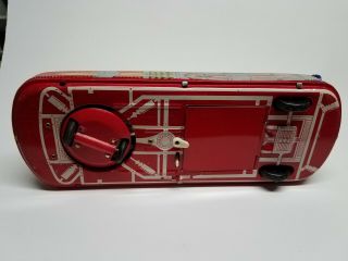 TIN METAL SPACESHIP TOY CAR VINTAGE BATTERY OPERATED Non 5