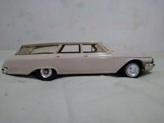 Hubley Authentic Scale Model 1962 Ford Falcon Station Wagon Dealer Demo Model