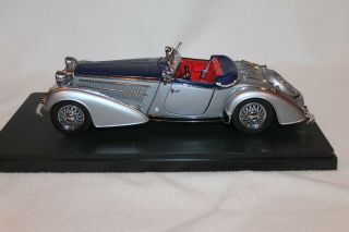 Sunstar,  1939 Horch 855 Roadster Silver/navy Blue Die - Cast