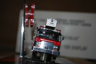 Code 3 Collectibles Chicago Fire Department Backdraft 1972 Mack CF Rear Mount 3