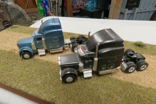 1/64 Spec Cast Peterbuilt Semi Tractors