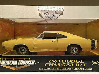 1/18 Scale 1969 Dodge Charger R/t 440 Coupe - Yellow Ext/black Int