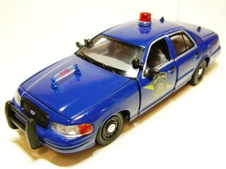 Ford Crown Victoria/pi Michigan State Police (first Response Replicas 1:43)
