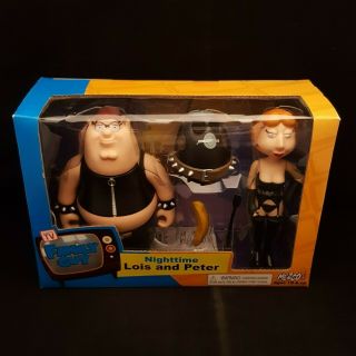 Mezco Family Guy Nighttime Lois And Peter Playset Action Figure