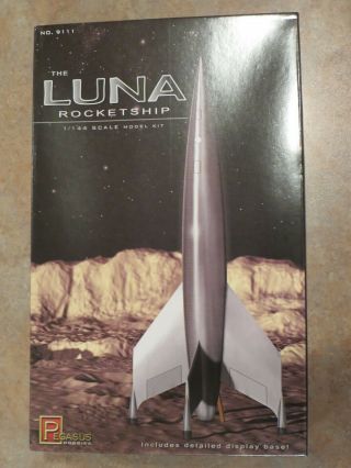 Pegasus 1/144 Luna Rocket Ship