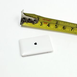 B40 - 10 1/6 Scale Action Figure - Laptop