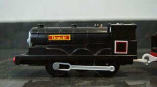 Thomas And Friends Donald Trackmaster/TOMY With Trucks 4