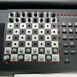 Radio Shack Portable Sensory Chess Computer 1650L Travel Electronic Fun Game 3