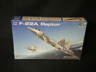 Trumpeter F - 22a Raptor 1/144 Kit