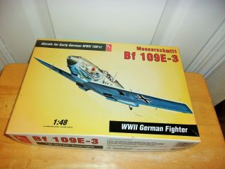 Hobby Craft Messerschmitt Bf 109e - 3 Ww2 German Fighter Model 1/48 Scale Kit