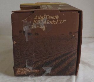 Vintage Ertl John Deere Model D Tractor w box NOS 4