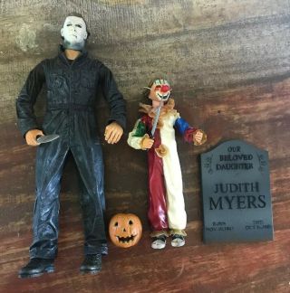 Neca Cult Classics Halloween Evolution Of Evil Michael Myers Figure Set Loose