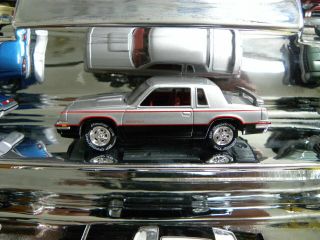 1984 Hurst Oldsmobile 2005 Johnny Lightning General Motors Muscle 1:64