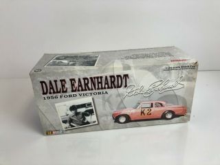 Dale Earnhardt Sr.  1/24 Action Die - Cast 1956 K - 2 Victoria Ford Nascar