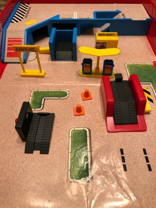 Micro Machines Service Station,  19 Assorted Vehicles 2